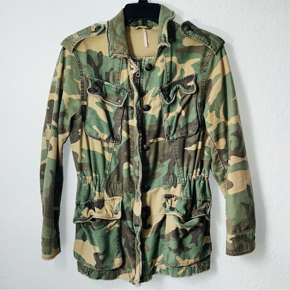 Free People Not Your Brother's Jacket Camouflage Oversized Jacket Size XS Camo - Picture 3 of 6